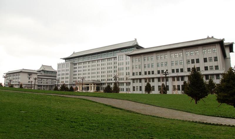 教学楼侧景.jpg